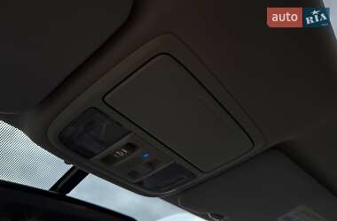 Внедорожник / Кроссовер Honda CR-V 2015 в 