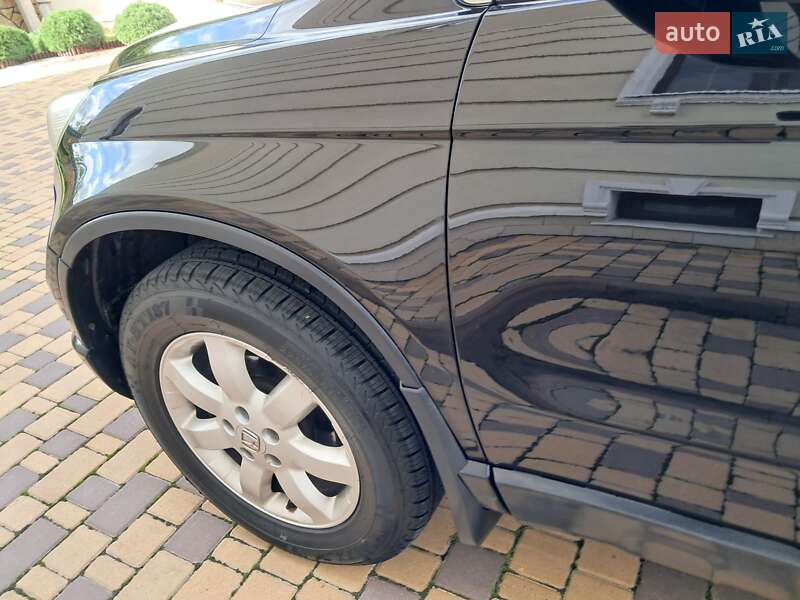 Внедорожник / Кроссовер Honda CR-V 2008 в Могилев-Подольске