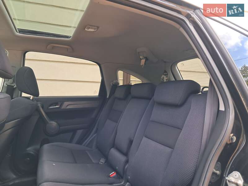 Внедорожник / Кроссовер Honda CR-V 2008 в Могилев-Подольске