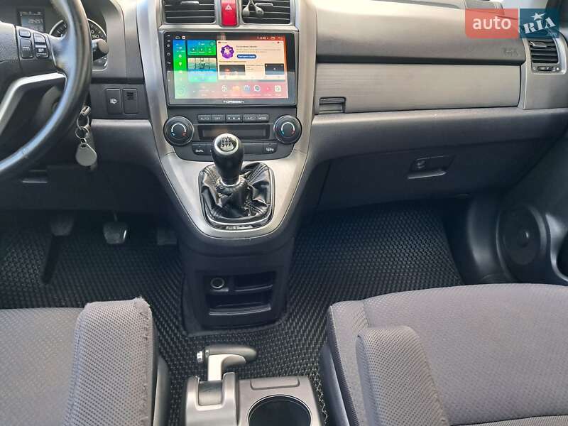 Внедорожник / Кроссовер Honda CR-V 2008 в Могилев-Подольске