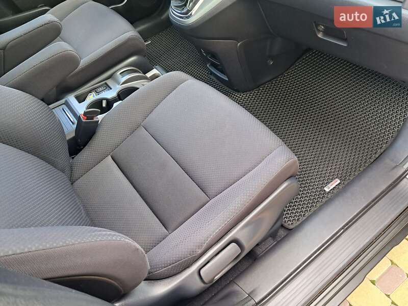 Внедорожник / Кроссовер Honda CR-V 2008 в Могилев-Подольске