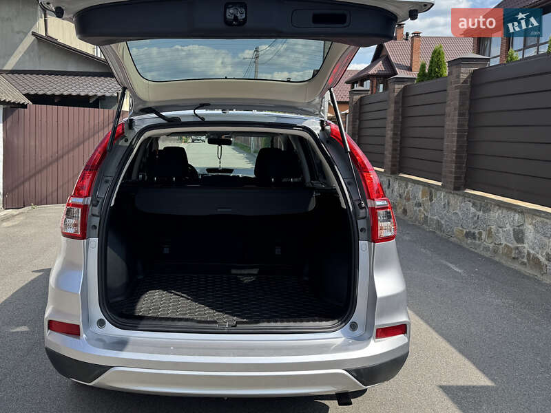 Внедорожник / Кроссовер Honda CR-V 2015 в Киеве