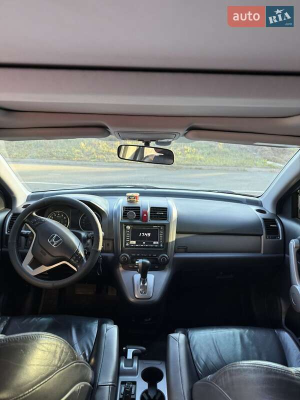 Внедорожник / Кроссовер Honda CR-V 2006 в Краматорске