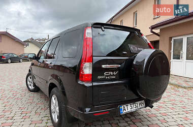 Внедорожник / Кроссовер Honda CR-V 2006 в 