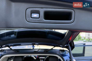 Позашляховик / Кросовер Honda CR-V 2023 в  фото 30 Позашляховик / Кросовер Honda CR-V 2023 в