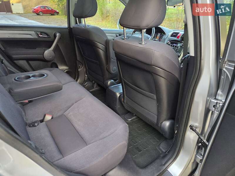 Внедорожник / Кроссовер Honda CR-V 2009 в Харькове