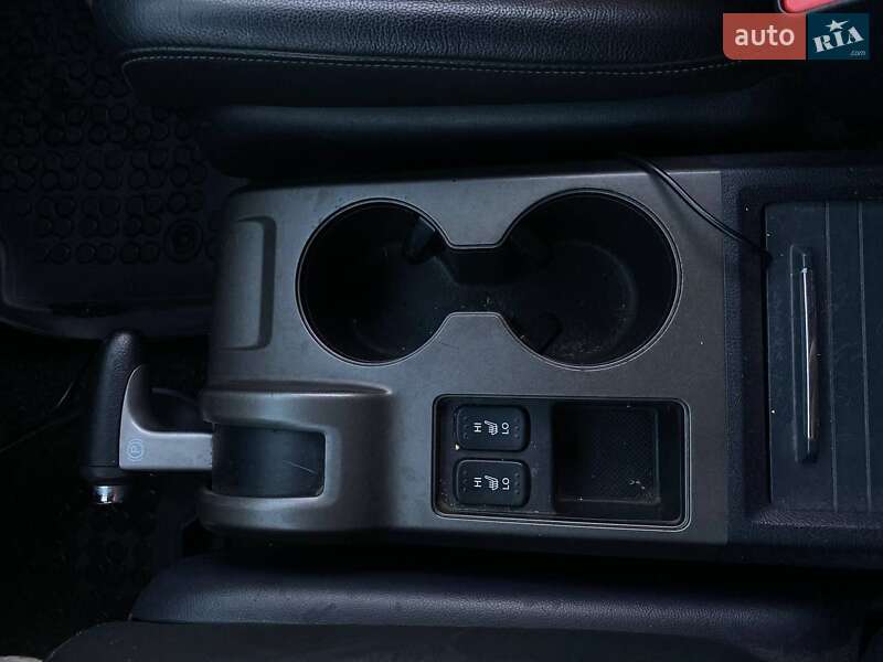 Внедорожник / Кроссовер Honda CR-V 2010 в Калуше фото 16 Внедорожник / Кроссовер Honda CR-V 2010 в Калуше