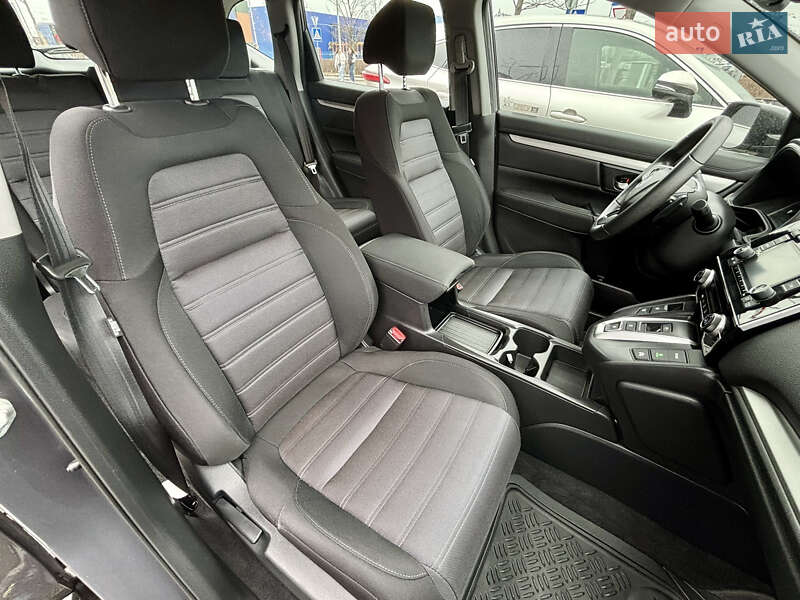 Внедорожник / Кроссовер Honda CR-V 2020 в Киеве