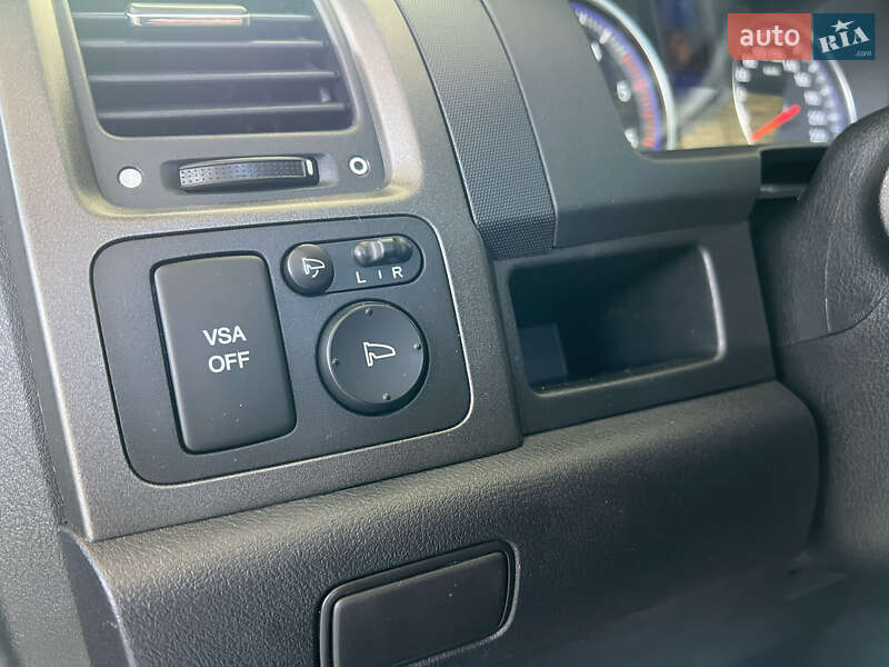Внедорожник / Кроссовер Honda CR-V 2011 в Николаеве