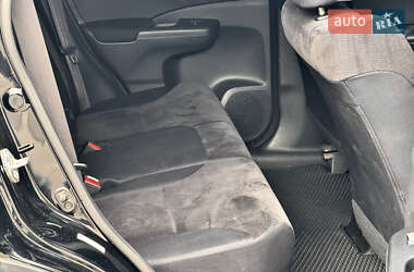 Позашляховик / Кросовер Honda CR-V 2014 в 