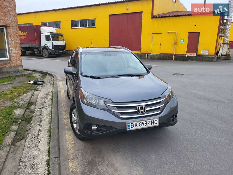 Внедорожник / Кроссовер Honda CR-V 2014 в Хмельницком