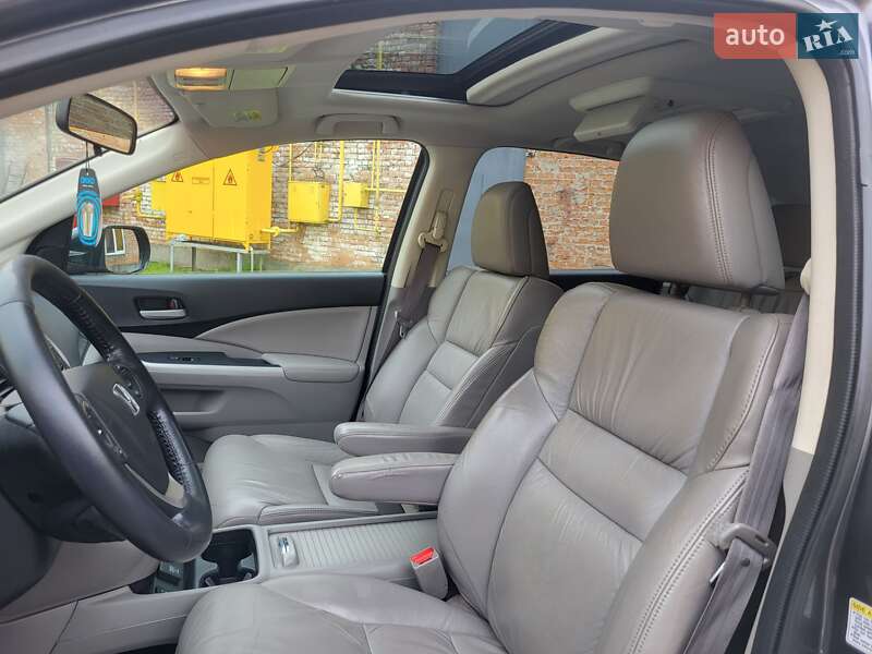 Внедорожник / Кроссовер Honda CR-V 2014 в Хмельницком