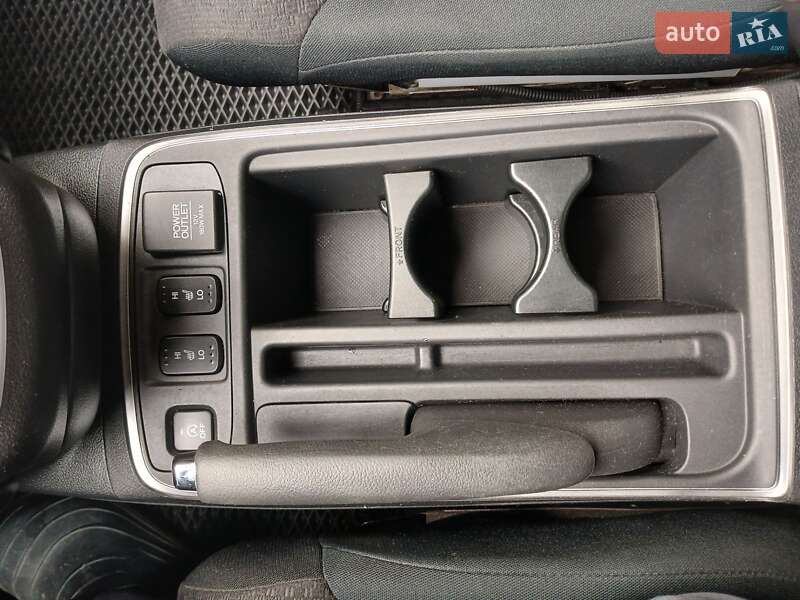 Внедорожник / Кроссовер Honda CR-V 2015 в Жовкве фото 24 Внедорожник / Кроссовер Honda CR-V 2015 в Жовкве
