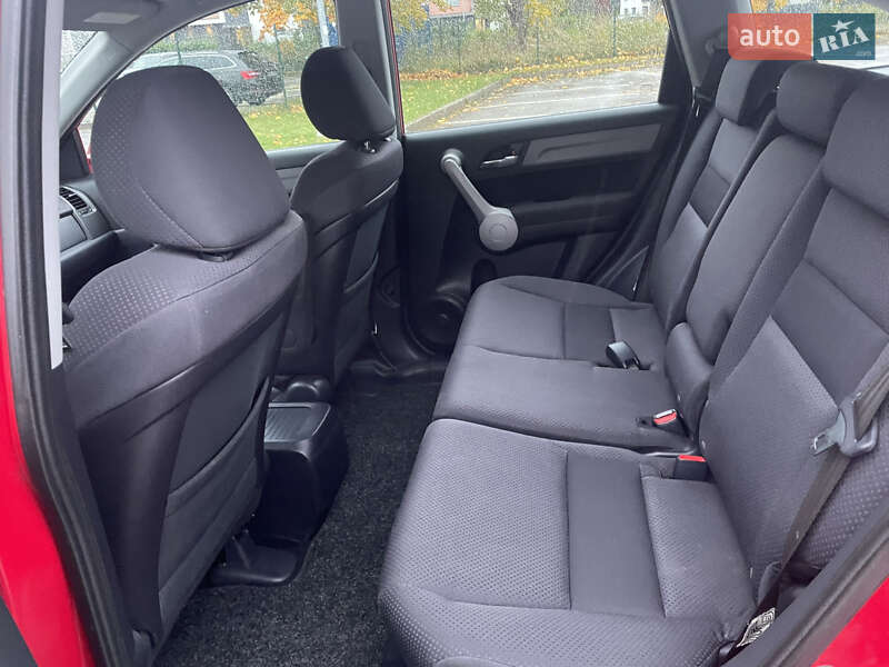 Внедорожник / Кроссовер Honda CR-V 2007 в Вижнице
