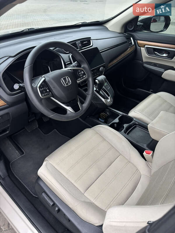 Внедорожник / Кроссовер Honda CR-V 2017 в Киеве