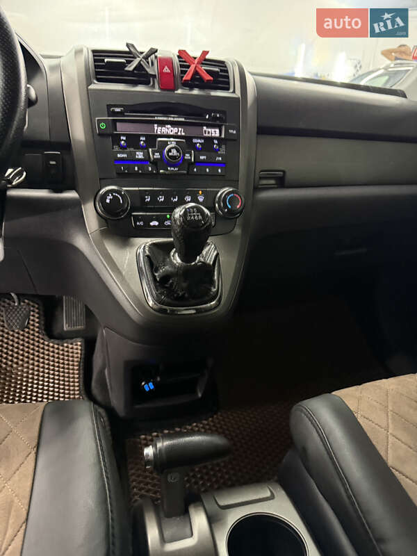 Позашляховик / Кросовер Honda CR-V 2010 в Кременці