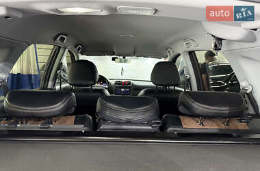 Позашляховик / Кросовер Honda CR-V 2010 в 