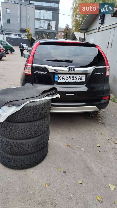 Внедорожник / Кроссовер Honda CR-V 2016 в Киеве