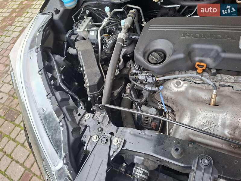 Внедорожник / Кроссовер Honda CR-V 2015 в Трускавце фото 22 Внедорожник / Кроссовер Honda CR-V 2015 в Трускавце