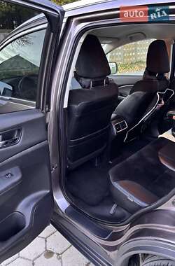 Позашляховик / Кросовер Honda CR-V 2015 в 