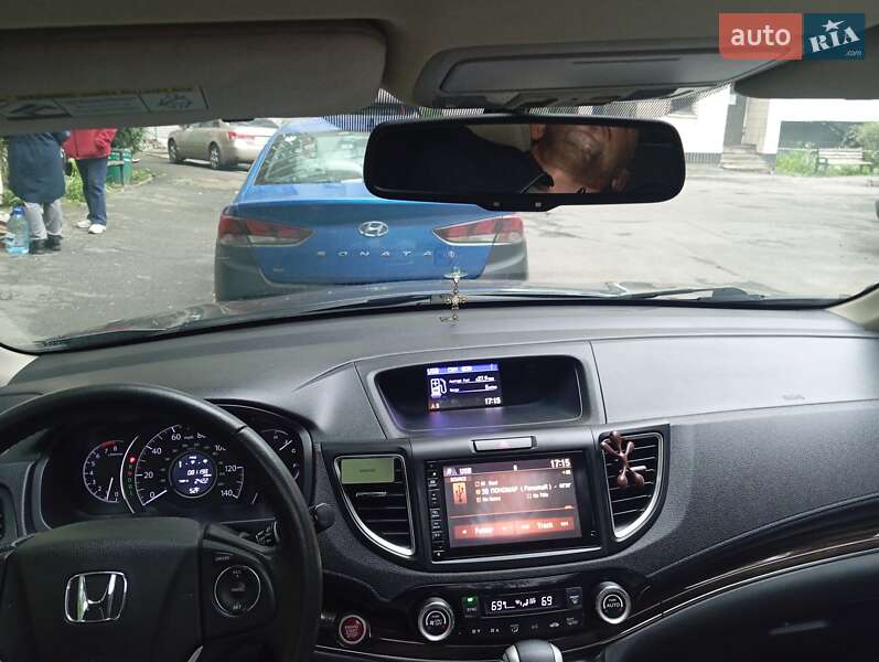 Внедорожник / Кроссовер Honda CR-V 2016 в Киеве