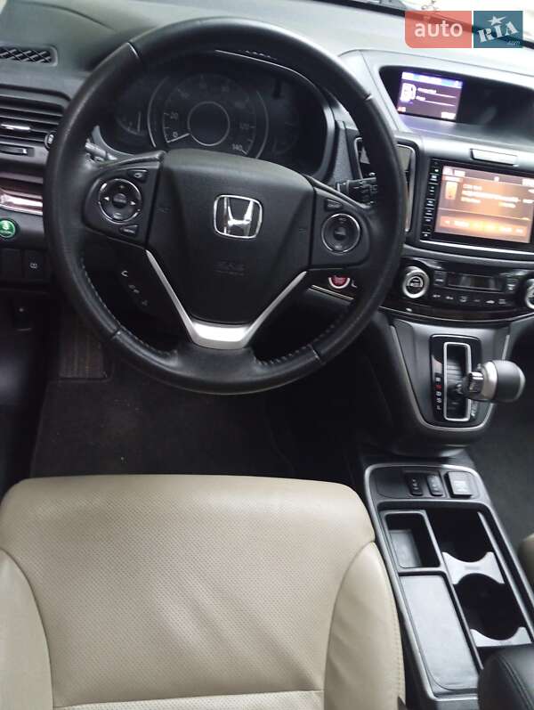 Внедорожник / Кроссовер Honda CR-V 2016 в Киеве