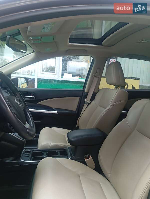 Внедорожник / Кроссовер Honda CR-V 2016 в Киеве