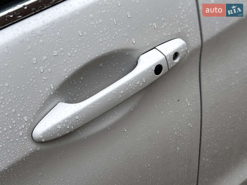 Внедорожник / Кроссовер Honda CR-V 2013 в Бродах