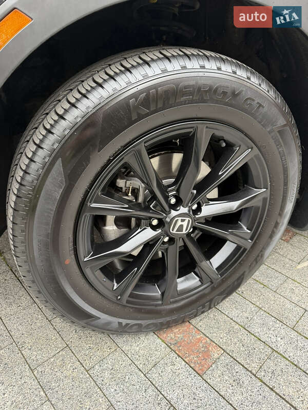 Внедорожник / Кроссовер Honda CR-V 2023 в Киеве