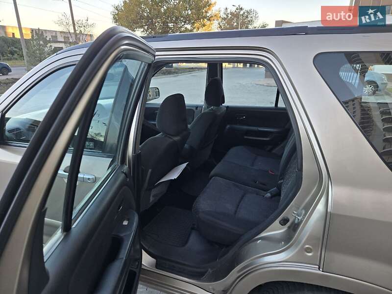 Внедорожник / Кроссовер Honda CR-V 2005 в Одессе