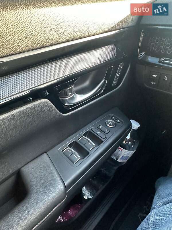 Внедорожник / Кроссовер Honda CR-V 2023 в Львове