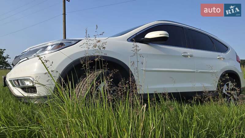 Позашляховик / Кросовер Honda CR-V 2015 в Києві