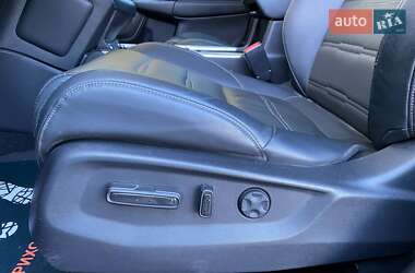 Позашляховик / Кросовер Honda CR-V 2022 в 