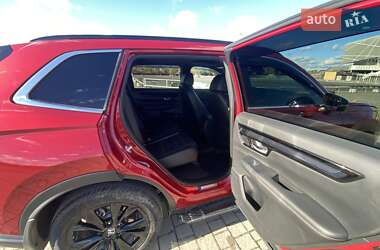 Позашляховик / Кросовер Honda CR-V 2023 в 