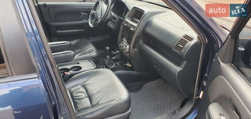 Внедорожник / Кроссовер Honda CR-V 2005 в Сумах