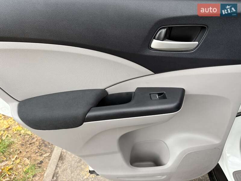 Внедорожник / Кроссовер Honda CR-V 2015 в Киеве фото 39 Внедорожник / Кроссовер Honda CR-V 2015 в Киеве