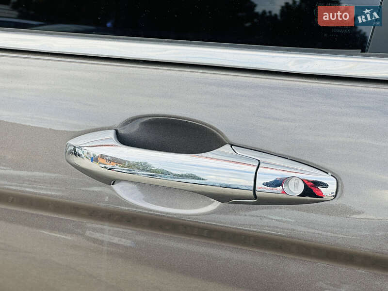 Позашляховик / Кросовер Honda CR-V 2010 в Харкові