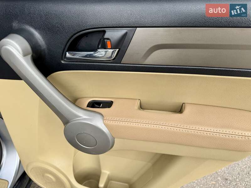 Внедорожник / Кроссовер Honda CR-V 2008 в Киеве фото 44 Внедорожник / Кроссовер Honda CR-V 2008 в Киеве