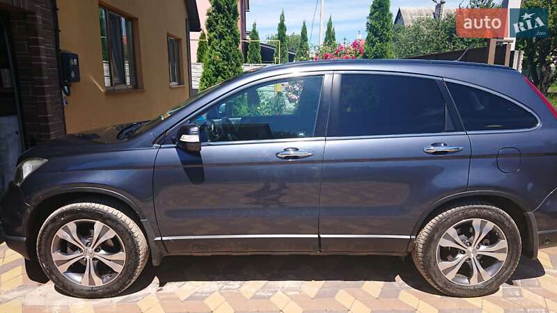 Позашляховик / Кросовер Honda CR-V 2011 в Чернігові