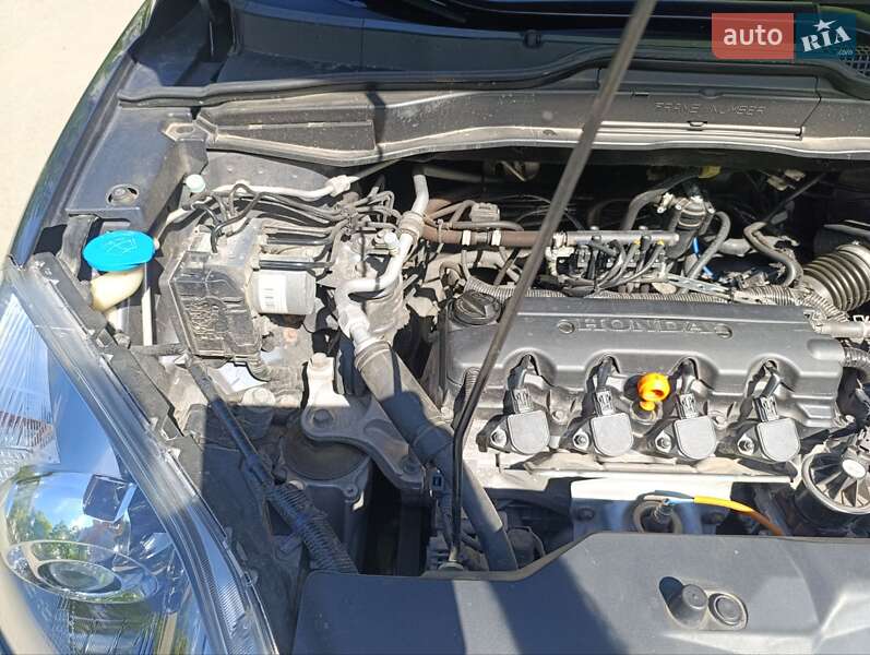 Позашляховик / Кросовер Honda CR-V 2011 в Чернігові