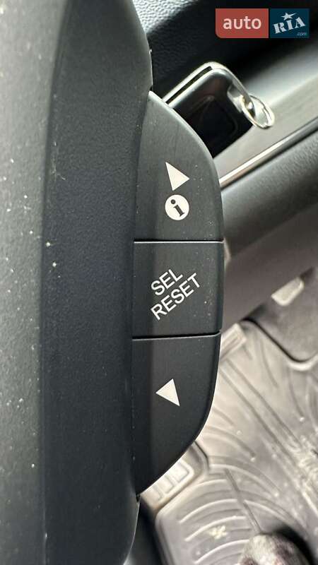 Позашляховик / Кросовер Honda CR-V 2016 в Бершаді фото 33 Позашляховик / Кросовер Honda CR-V 2016 в Бершаді