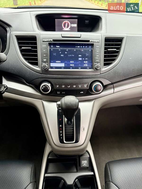 Внедорожник / Кроссовер Honda CR-V 2015 в Киеве