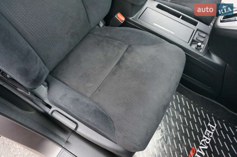 Внедорожник / Кроссовер Honda CR-V 2014 в Одессе фото 27 Внедорожник / Кроссовер Honda CR-V 2014 в Одессе