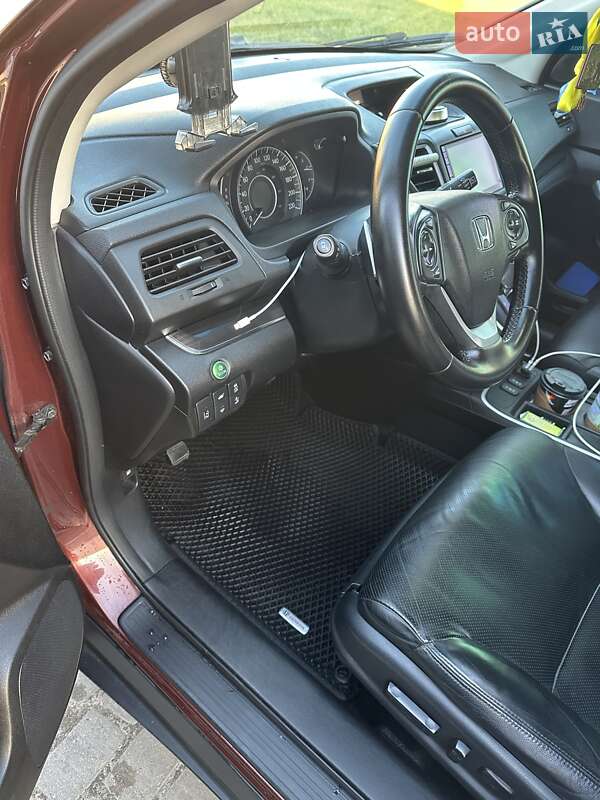 Внедорожник / Кроссовер Honda CR-V 2015 в Львове