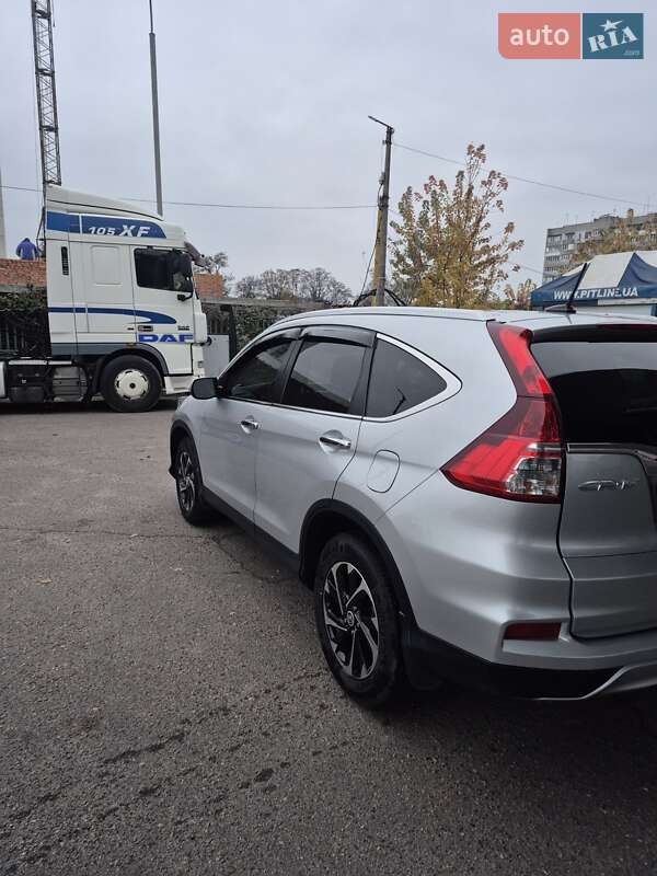 Внедорожник / Кроссовер Honda CR-V 2016 в Киеве