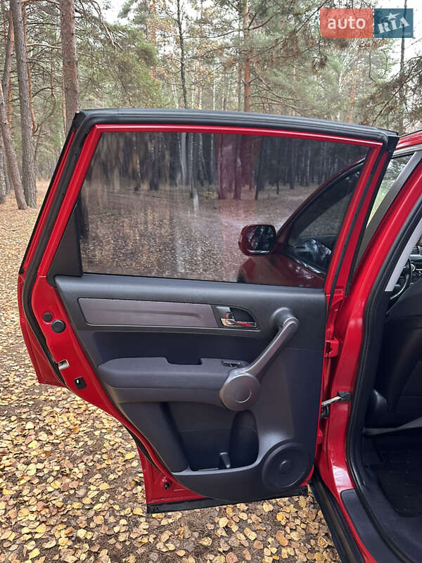 Внедорожник / Кроссовер Honda CR-V 2008 в Сумах