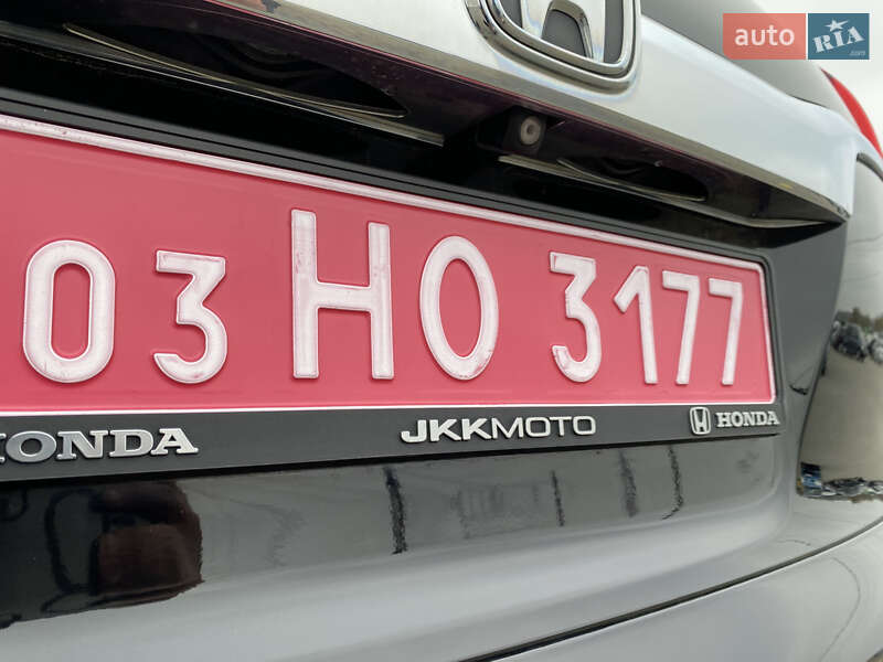 Позашляховик / Кросовер Honda CR-V 2015 в Чернівцях