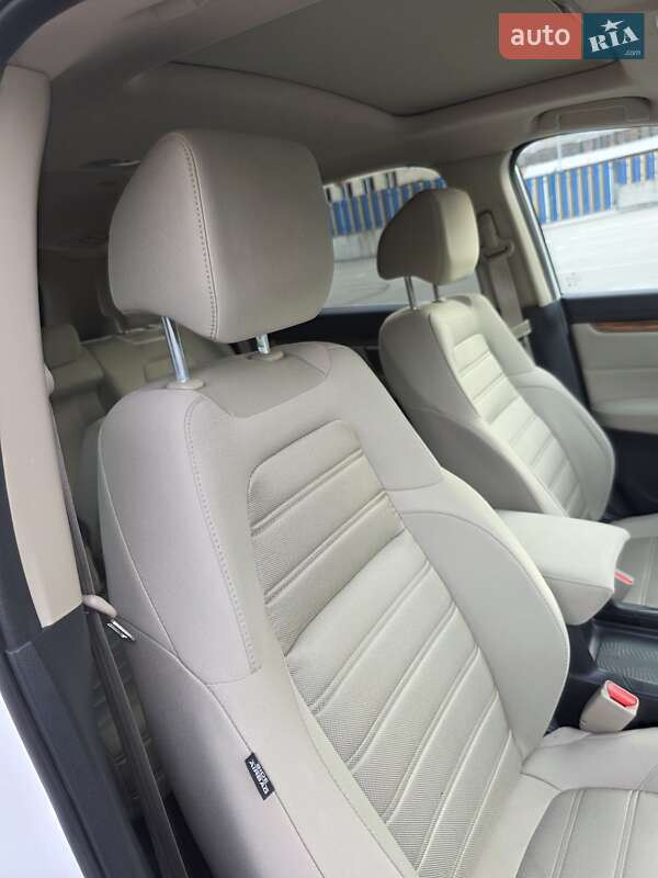 Позашляховик / Кросовер Honda CR-V 2018 в Києві