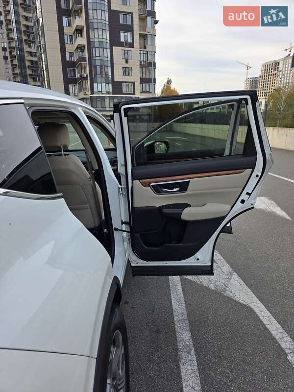 Позашляховик / Кросовер Honda CR-V 2018 в Києві