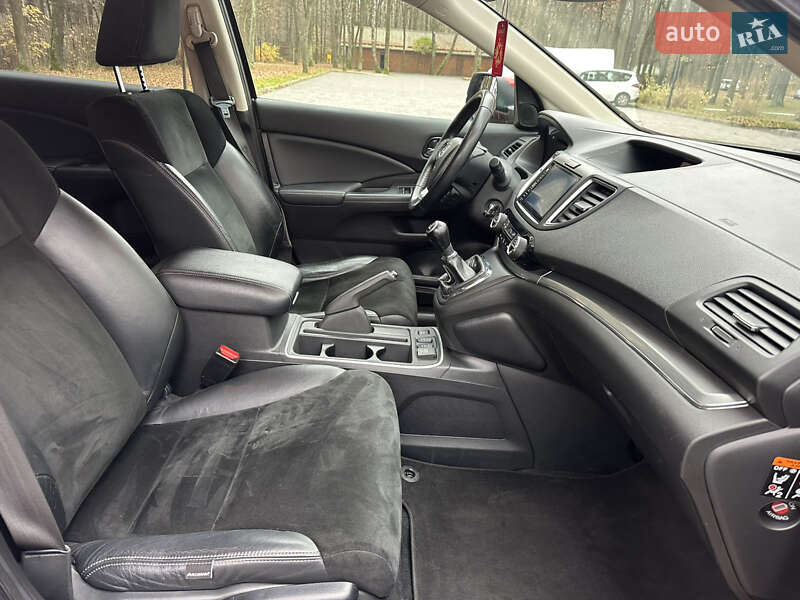 Внедорожник / Кроссовер Honda CR-V 2016 в Луцке